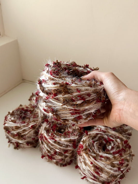 Christmas Series Hand-blended Yarn | No.04 Nutcracker