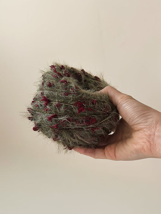 Christmas Series Hand-blended Yarn | No.03 Waltz of the Flowers