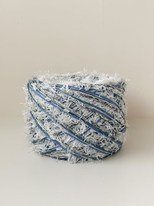 EILIN Hand-blended Yarn | Winter Blues