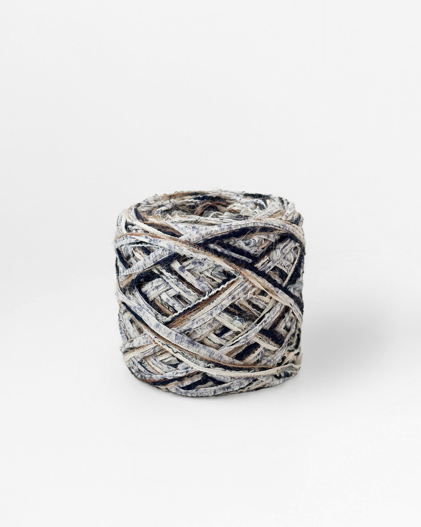 No.20 Minor Snow · Hand-Blended Yarn · 24 Solar Terms