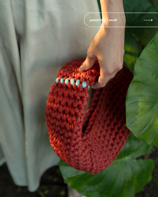 All-in-one Crochet Kit No.03 | Panini Bag Small: The Contrast Edition